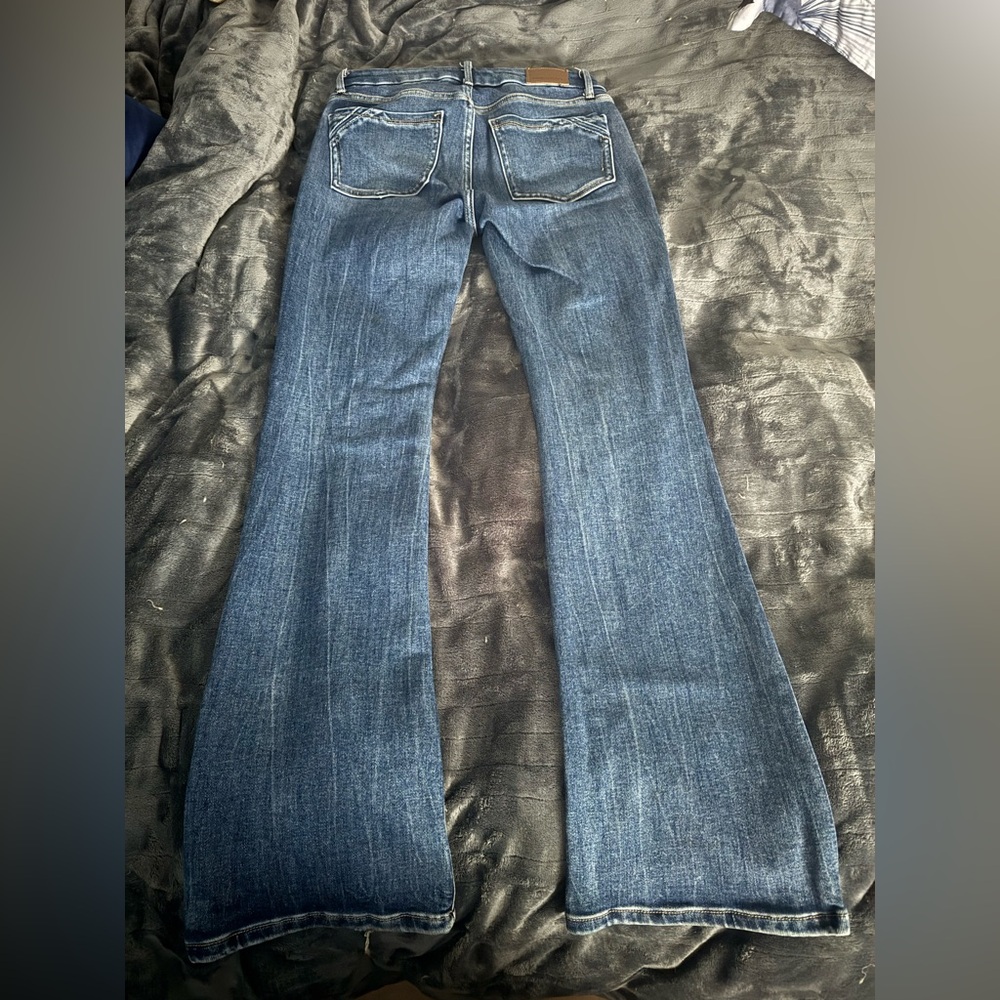 NWOT Buckle Lowrise Bootcut Jeans - Picture 7 of 10
